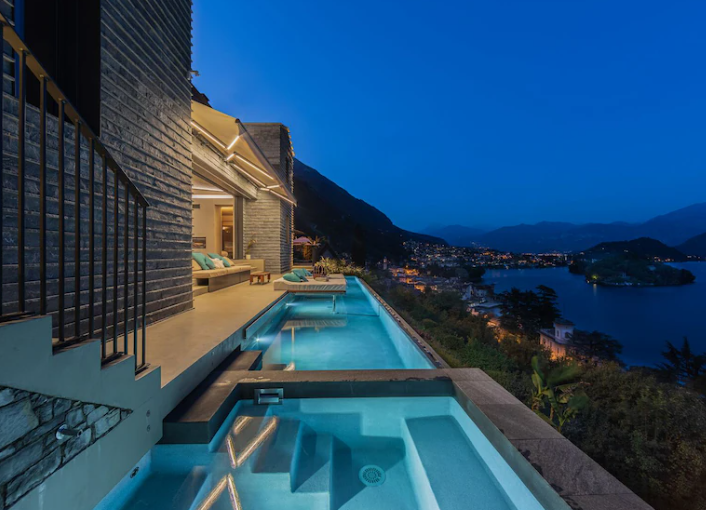 Villa Infinity Pool Penginapan dengan Kolam Renang Tanpa Batas