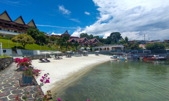 Villa View Danau untuk Liburan yang Lebih Tenang
